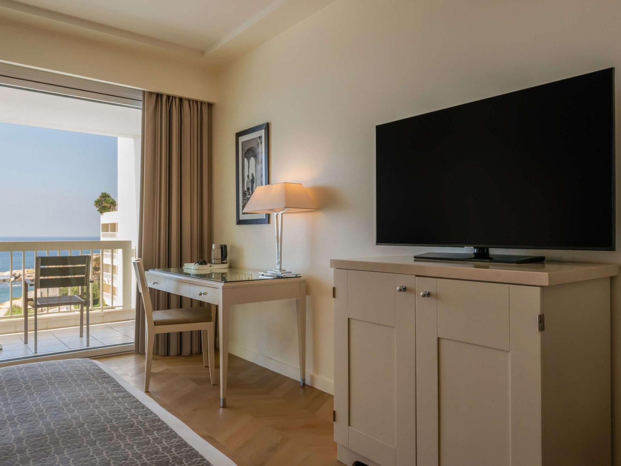 Mövenpick Hotel Beirut Luaran gambar