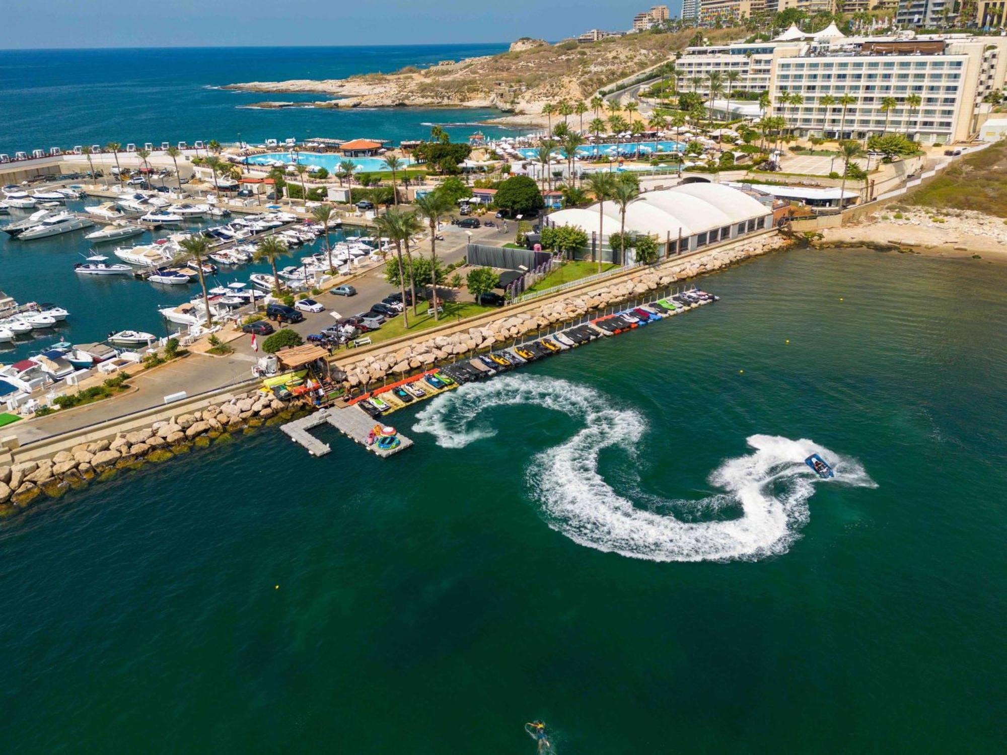 Mövenpick Hotel Beirut Luaran gambar